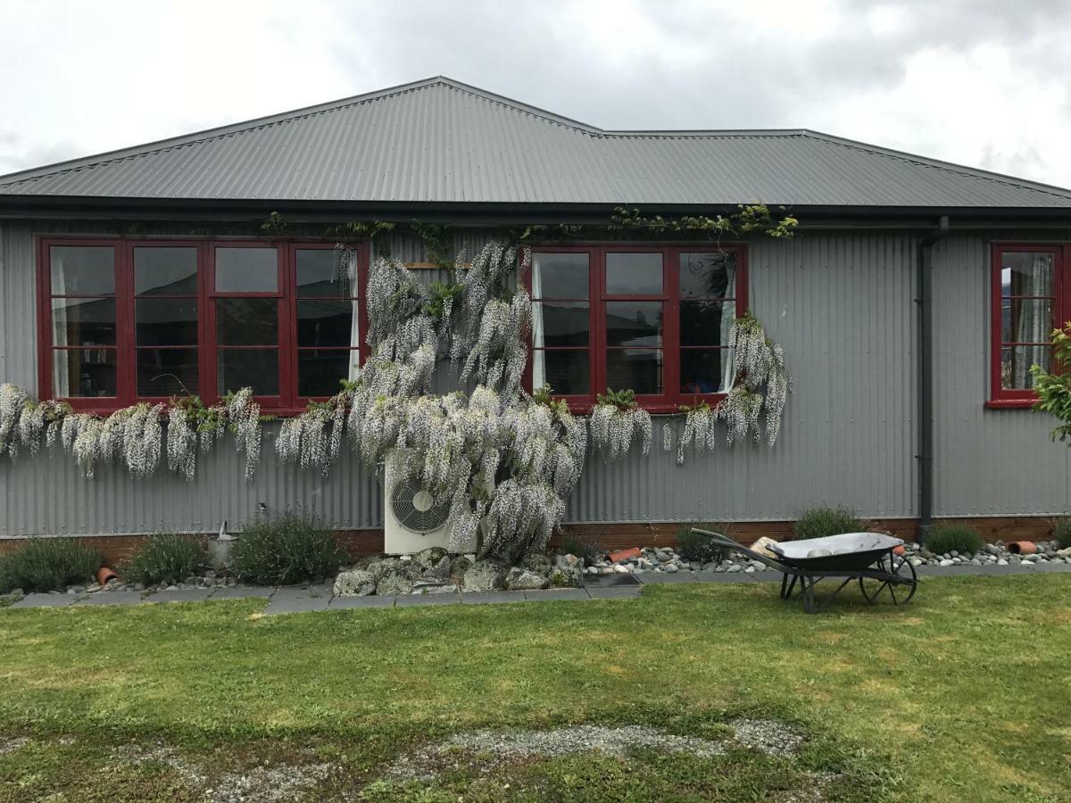Batch With A View Vila Te Anau Exterior foto